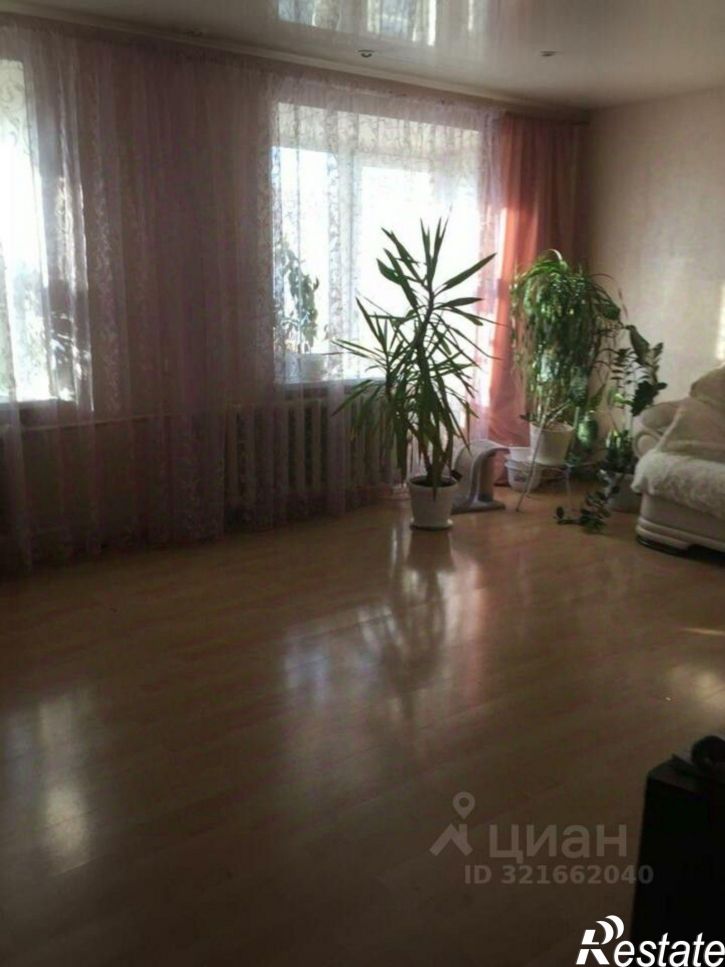 4-комн квартира улица Бумагина, 8А,  д. 8А