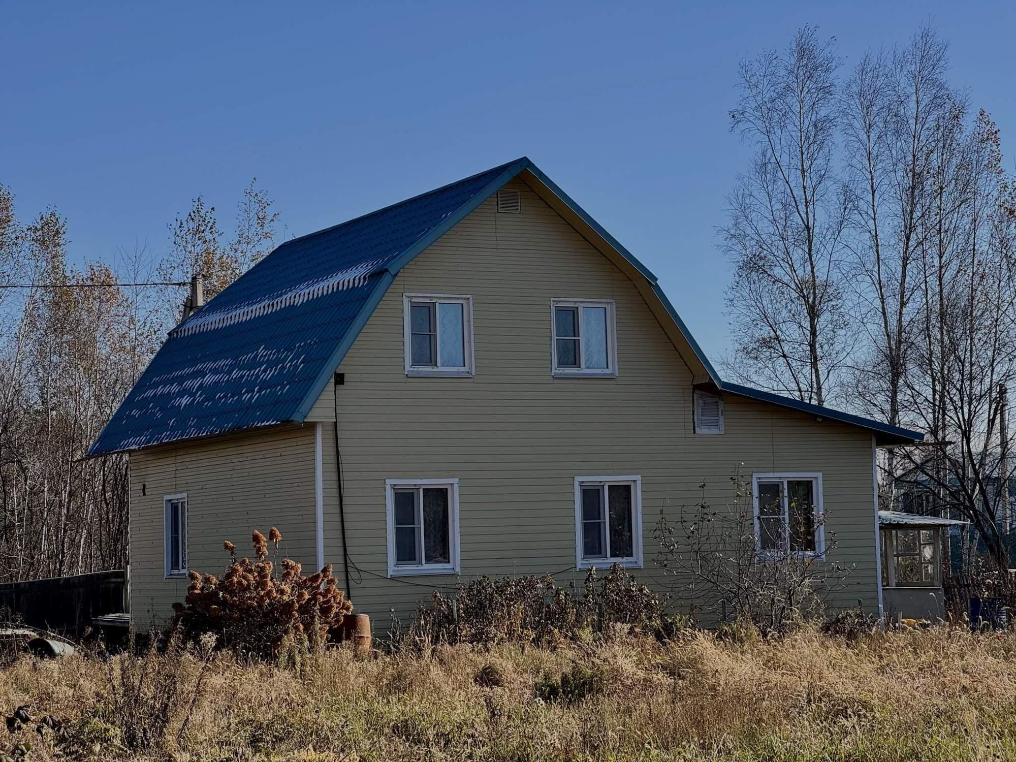 Купить дачу, дом, коттедж за 3 200 000 рублей на Вишневая улица, д.10