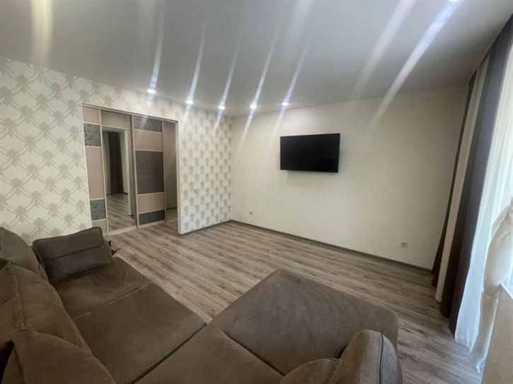 3-комн квартира ул Чапаева, д. 5