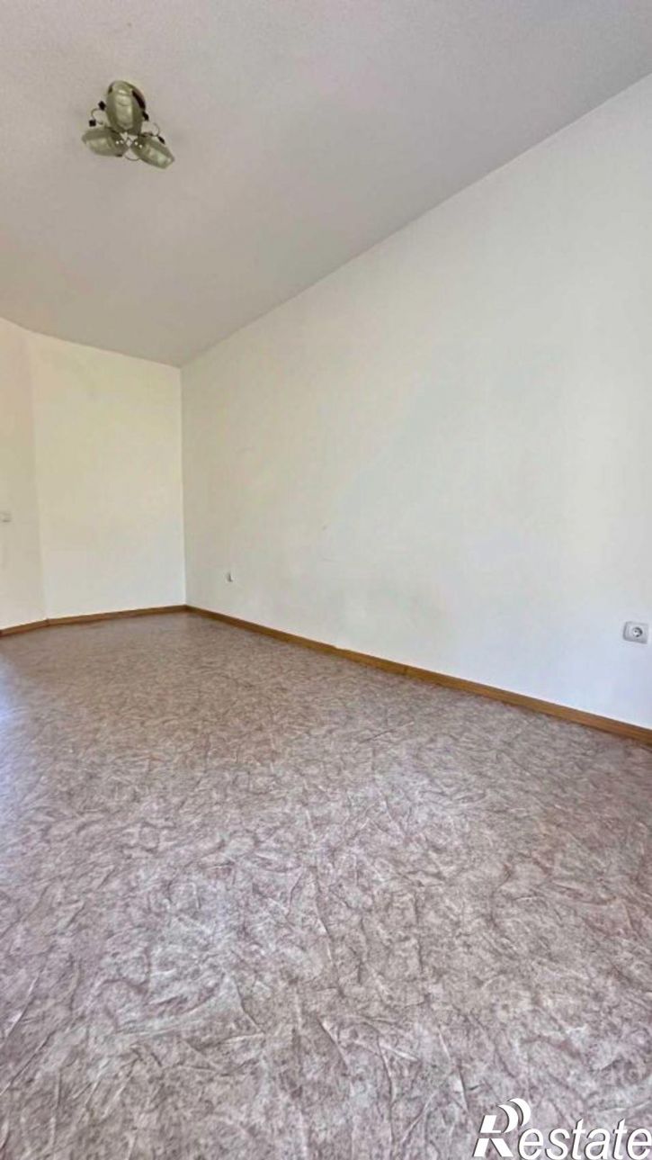3-комн квартира улица Стяжкина, 11Б,  д. 11Б