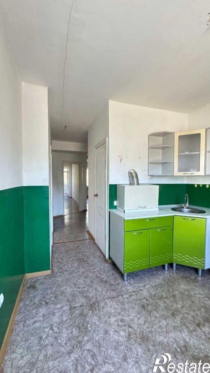 3-комн квартира улица Стяжкина, 11Б,  д. 11Б