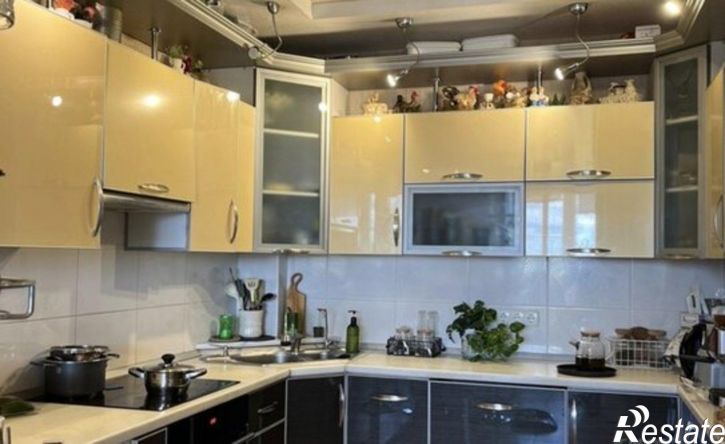 4-комн квартира ул Невская, 18а,  д. 18а