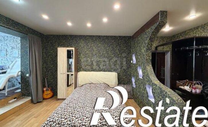 2-комн квартира улица Дзержинского, 20Б,  д. 20Б