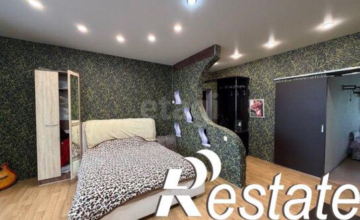 2-комн квартира улица Дзержинского, 20Б,  д. 20Б
