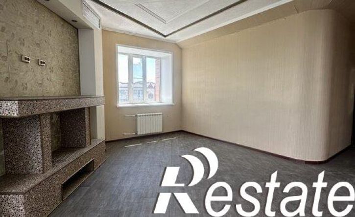 4-комн квартира улица Дзержинского, 20,  д. 20